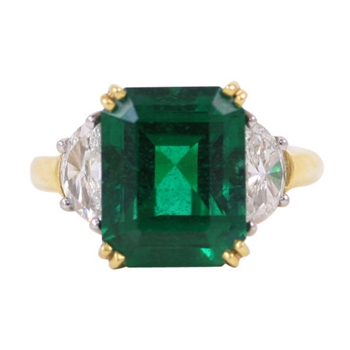 Magnificent Emerald Ring